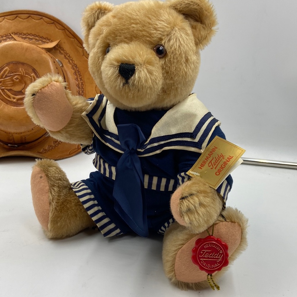 Hermann Teddy Original 16” Crier Teddy Bear
